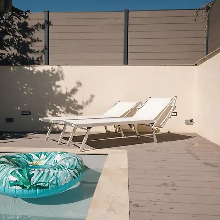 Jardin Des Forts Avec Piscine, 2 Et Climatisation Proche De Lyon Villa Caluire-et-Cuire