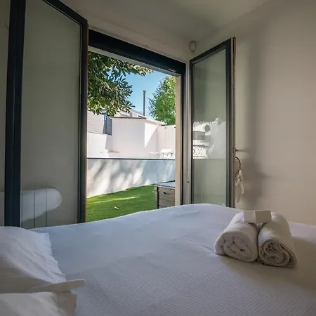 Villa Jardin Des Forts Avec Piscine, 2 Et Climatisation Proche De Lyon *